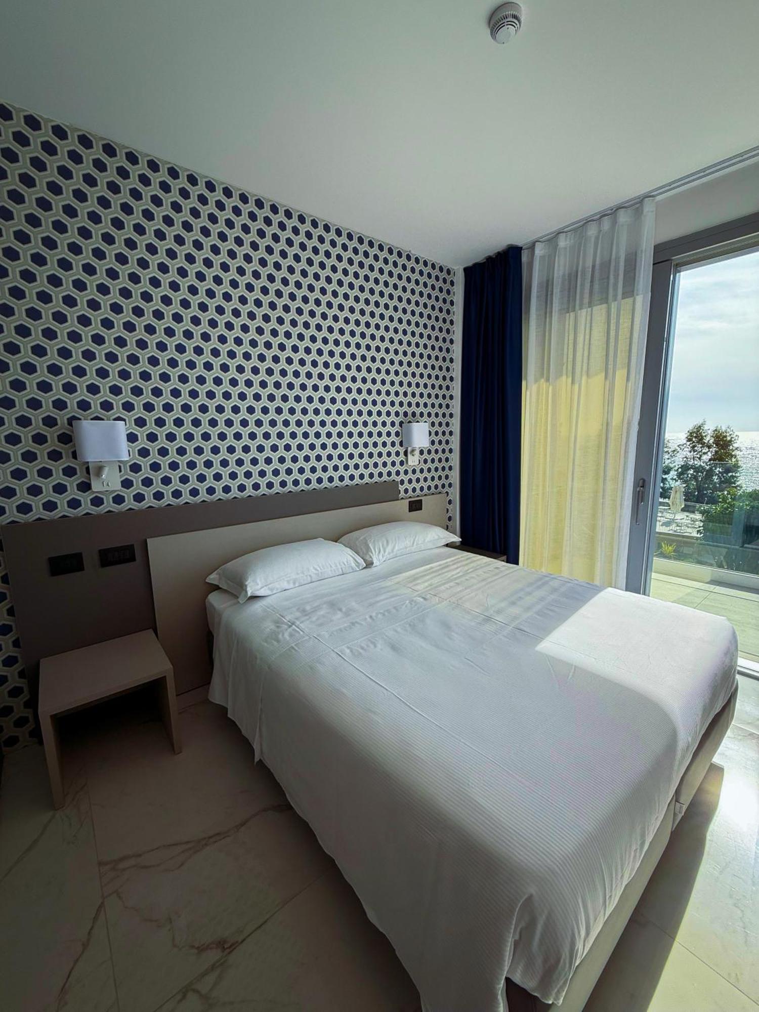 Hotel Villa Levi Sanremo Exterior foto
